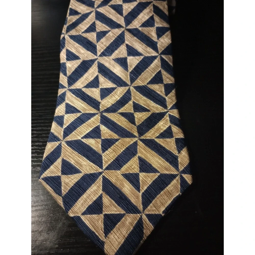Geoffrey Beene‎ Silk Necktie Made In Italy Gold Navy Geometric Abstract 4
